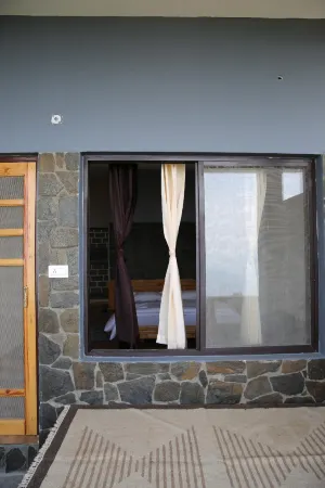 The Buransh Inn Отели в г. Алмора