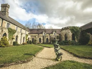Kinnitty Castle Hotel