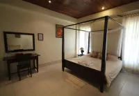 Villa Thakhek