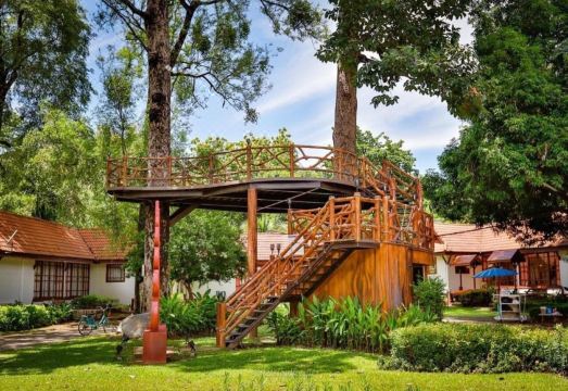 수팔라이 파삭 부대시설