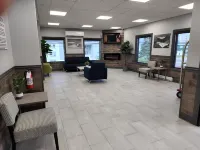 Razoolies Inn - Inns