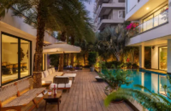 Amorzito by Solitaire Stays