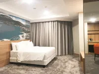 Labersa Hotel & Convention Center Samosir - balcony