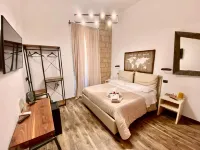 Holiday Guesthouse - Bed and Breakfasts