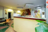 RedDoorz near Bethesda Manado Hotel di Manado