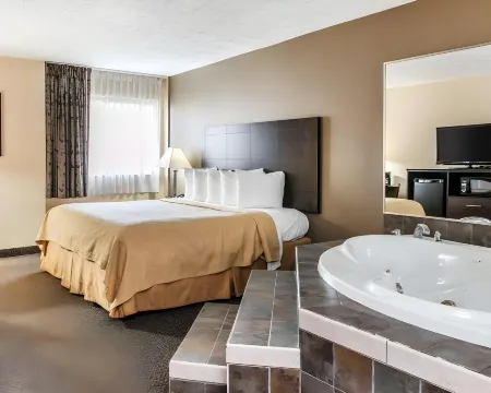 Quality Inn & Suites Mattoon South Отели в г. Маттун