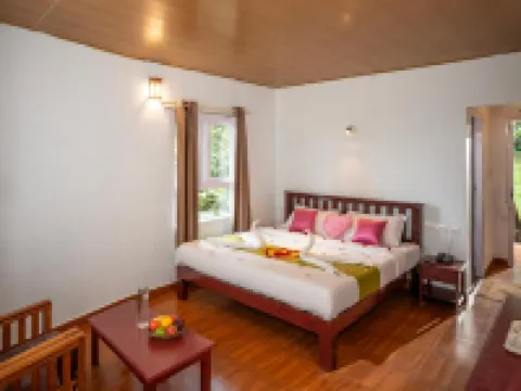 Blue Bells Resort by Maat Hotels ムンナルのホテル