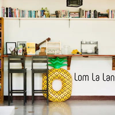 Lom La Lanta Hotels near Fins Swimmers