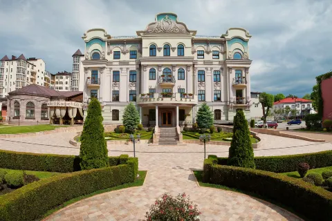 호텔 폰토스 플라자