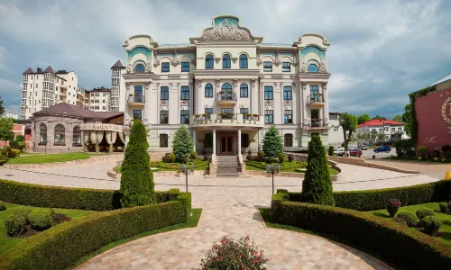 Pontos Plaza Hotel