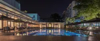 The Strand Yangon - Pools