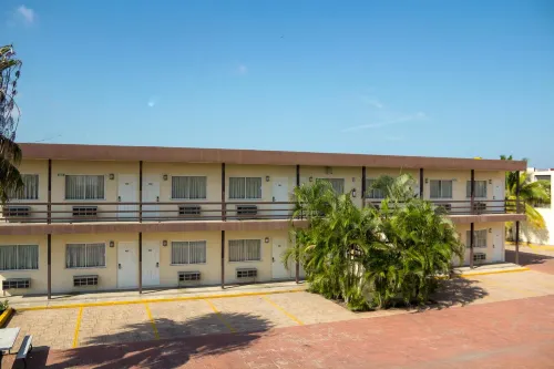 Bonitto Inn® Altamira Zona Industrial Hotels in Altamira