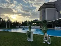 Burgaz Izer Hotel - Pools