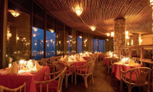 Salt Lick Safari Lodge