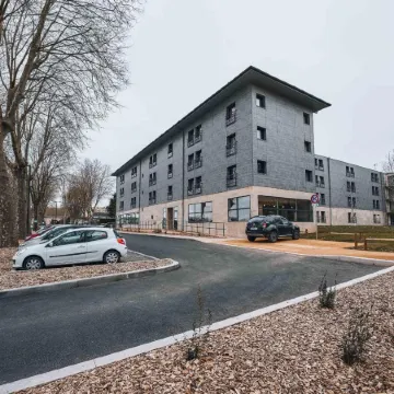Zenao Appart Hôtel Nevers Quai de Loire