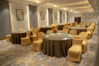 U Rivergate Karjat - breakfast