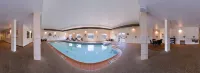 Holiday Inn POPLAR BLUFF by IHG - Swimmingpools