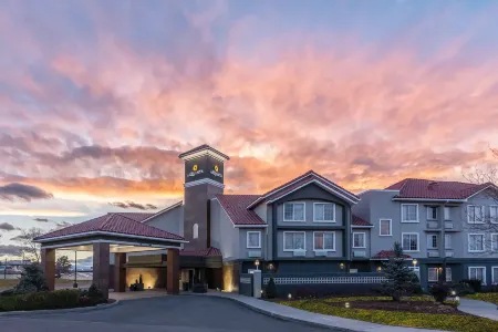 La Quinta Inn & Suites by Wyndham Denver Tech Center Отели в г. Арапахо Каунти