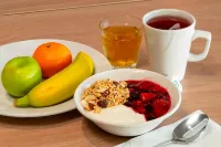 Holiday Inn Express LONDON - LIMEHOUSE by IHG - breakfast