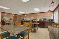 Baymont by Wyndham Sullivan Hotels in Sullivan