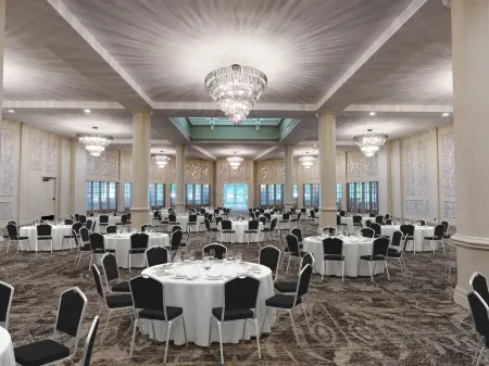 The Elms Hotel Spa, A Destination by Hyatt Hotel Отели в г. Эксельсиор Спрингс