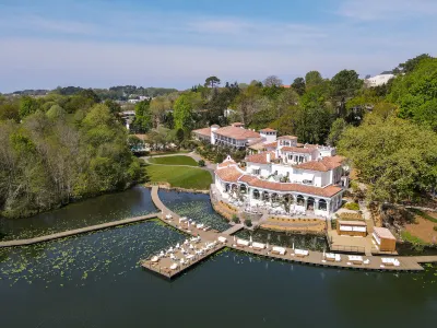 Brindos, Lac & Château - Relais & Châteaux - Anglet Biarritz Hotels near Eglise Saint-Leon.