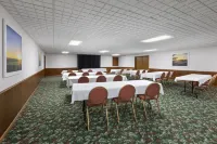 Days Inn by Wyndham Hutchinson Hôtels à : Comte de McLeod