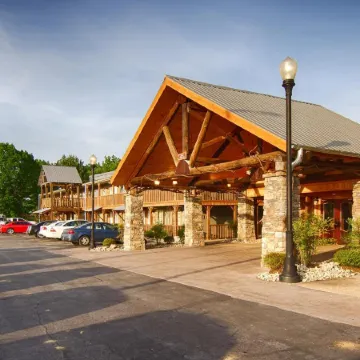 The Smoke House Lodge