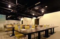 ออดี้ การ์เดน บิสซิเนสโฮเต็ล