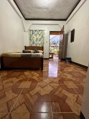 Angel Gabriel Homestay - Inns