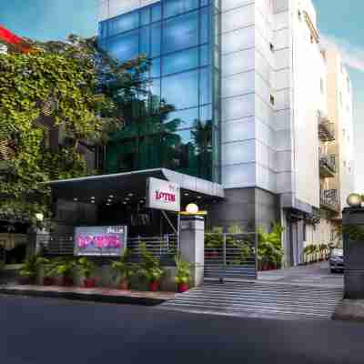 The Lotus Apartment Hotel, Burkit Road Hotel Exterior