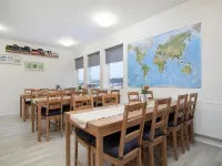 Kef Guesthouse by Keflavík Airport - Frühstück