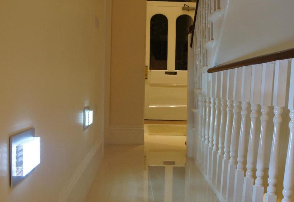 사파이어 호텔 런던의 객실 내부 또는 로비 시설