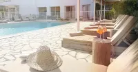 Blanc Sable Hôtel - Pools
