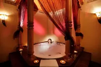 Royal Asarlik Beach Hotel - Bathtub