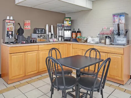 納什維爾市區-奧普賴樂園地區速8飯店