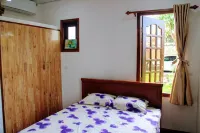CocoPalm Villa Near Beach - Palm Room