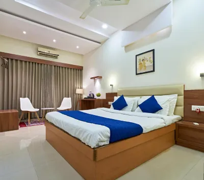 Hotel Sai Deluxe Sangli Hotels near Ajit Gulabchand Central Library