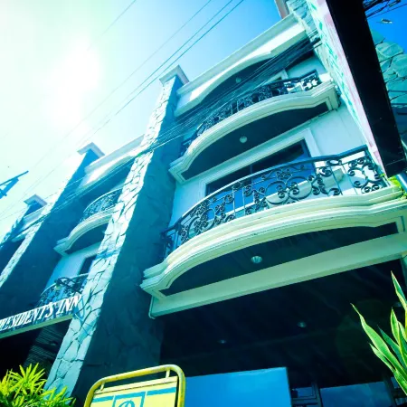 Roxas President's Inn
