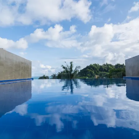 Cuna Hotel