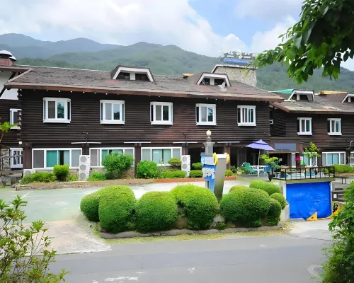 Goodstay Jirisan Little Prince Pension Hotele w: Gurye