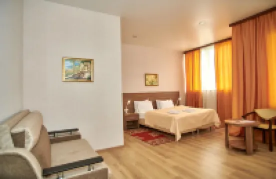 F&G Hotel