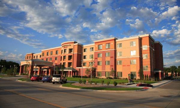 Courtyard Omaha Aksarben Village