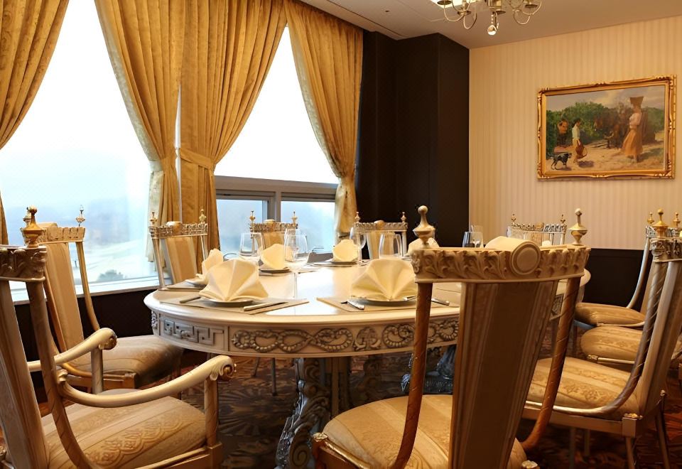 3. 호텔인터불고 원..