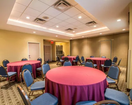 Comfort Suites Miami - Kendall Отели рядом с достопримечательностью «Парк Тропикал»