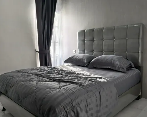 Rumah Bandara SkyNest - RGH 10 Hotels in Katapiang