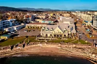 Sidney Waterfront Inn & Suites - Beach