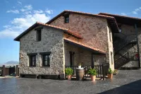 Apartamentos Spa Casco Histórico de Isla - 4-Star