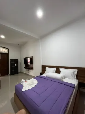 Wisma Puri Ksatria 2 jatinegara - Homestays
