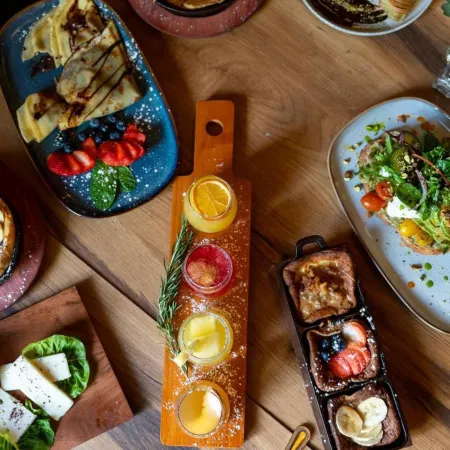 The Sofia Hotel San Diego Отели рядом с достопримечательностью «Стадион «Петко-Парк»»